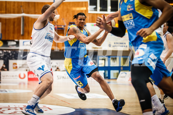 Basketball, bet-at-home Basketball Superliga 2020/21, Viertelfinale Spiel 3, Oberwart Gunners, SKN St. Pölten, Chris Fergusson (20)