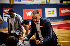 Basketball, win2day Basketball Superliga 2022/23, 1. Qualifikationsrunde, Traiskirchen Lions, Kapfenberg Bulls, Radomir Mijanovic (Head Coach)