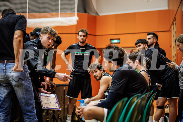 Basketball, Basketball Zweite Liga 2024/25, Grunddurchgang 4.Runde, Vienna Timberwolves, UDW Alligators, Mark Laurencik (Ass. Coach)