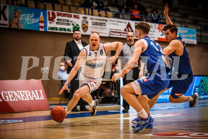 Basketball, bet-at-home Basketball Superliga 2021/22, Grunddurchgang Runde 14, Oberwart Gunners, Vienna D.C. Timberwolves, Sebastian Käferle (7)