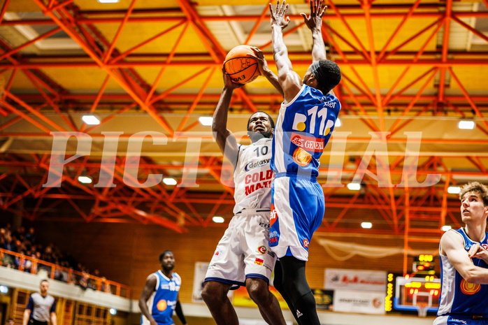Basketball, win2day Basketball Superliga 2023/224, Grunddurchgang Runde 16, BBC Nord Dragonz, Oberwart Gunners, Austen Awosika (10)