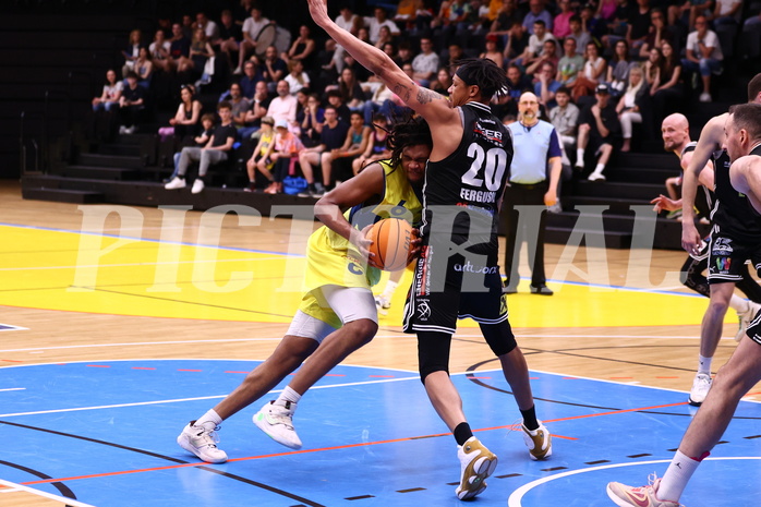 07.04.2024, Graz, Raiffeisen Sportpark Graz, Basketball Superliga 2023/24, Platzierungsrunde, Runde 9, UBSC Raiffeisen Graz - Raiffeisen Flyers Wels 