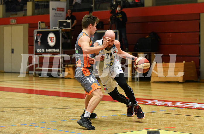Basketball Superliga 2020/21, Grunddurchgang 18. Runde Flyers Wels vs. Klosterneuburg Dukes, Valentin Bauer (14), Christian Von Fintel (27), 
