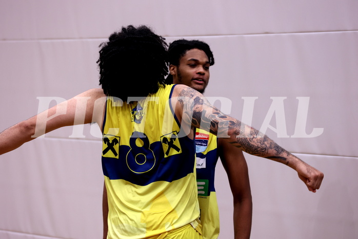 23.04.2024, Graz, Raiffeisen Sportpark Graz, Basketball Superliga 2023/24, Playoffs, Viertelfinale, Spiel 2, UBSC Raiffeisen Graz - Raiffeisen Flyers Wels 