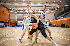 Basketball, Win2Day Basketball Damen Superliga 2022/23, Grunddurchgang 13.Runde, Vienna Timberwolves, Basket Flames, Valentina Mraulak (5), Zlatka Madankova (16), Bianca-Alexandra Rantz (18)