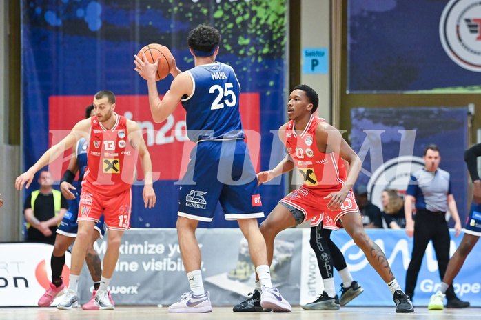 Basketball Superliga 2024/25, Playoff, Viertelfinale Spiel 1, Flyers Wels vs BBC Nord Dragonz,
