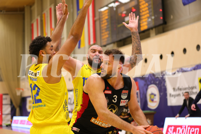 Basketball Superliga 2022/23, 5. Plazierungsrunde SKN St.Pölten vs. BC Vienna


