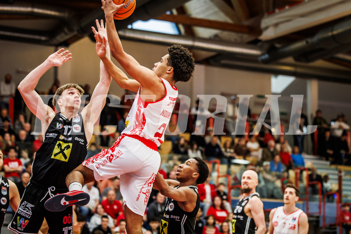Basketball, win2day Basketball Superliga 2024/25, 8. Platzierungsrunde, Traiskirchen Lions, Flyers Wels, Obinna Anthony Ndukwe (2)