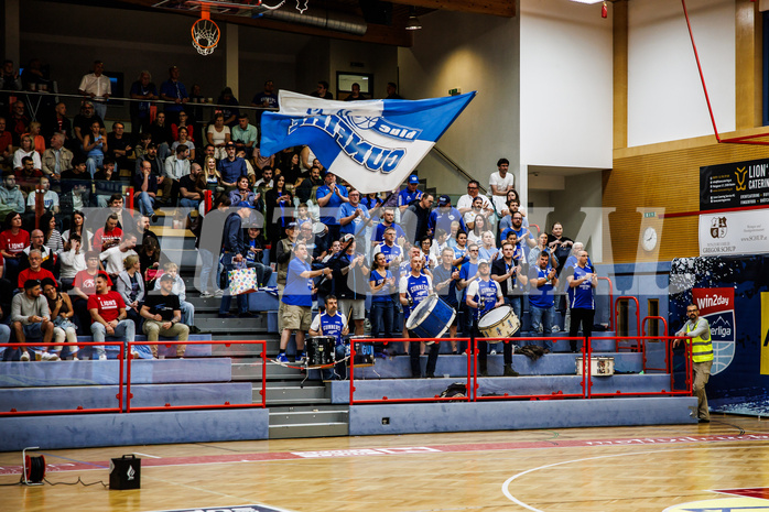 Basketball, Win2Day Superliga 2024/25, Playoffs, Halbfinale Spiel 2, Traiskirchen Lions, Oberwart Gunners, Fans Oberwart