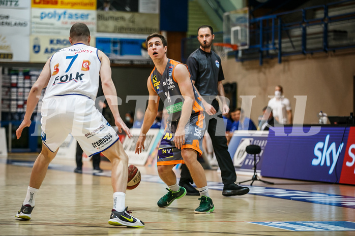 Basketball, bet-at-home Basketball Superliga 2020/21, Grunddurchgang 8. Runde, Oberwart Gunners, Klosterneuburg Dukes, Valentin Bauer (14)
