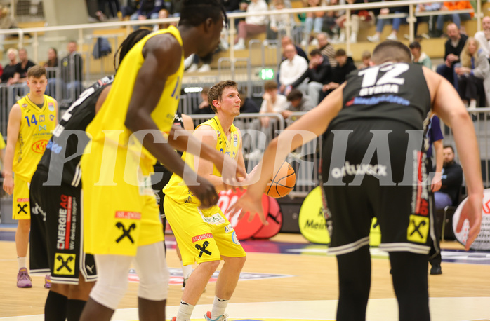 Basketball Superliga 2023/24, 2.Plazierungsrunde SKN St. Pölten vs. Flyers Wels


