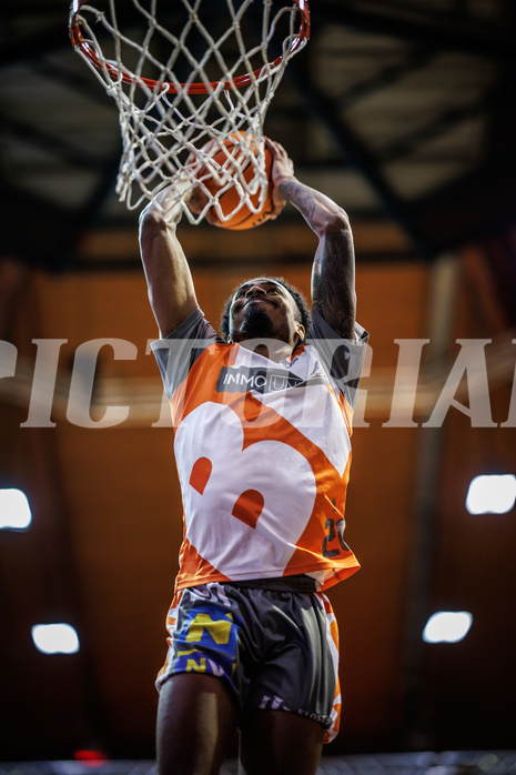 Basketball, Win2Day Superliga 2023/24, Grunddurchgang 18.Runde, BC Vienna, Klosterneuburg Dukes, Michael Weathers (20)