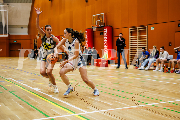 Basketball, Win2Day Basketball Damen Superliga 2024/25, Grunddurchgang 9.Runde, Vienna Timberwolves, Klosterneuburg Duchess, Lucia Skvarekova (12), Larissa Serban (31)