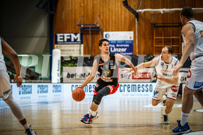 Basketball, bet-at-home Basketball Superliga 2021/22, Grunddurchgang Runde 4, Oberwart Gunners, BC GGMT Vienna, Bogic Vujosevic (5)