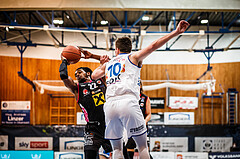 Basketball, bet-at-home Basketball Superliga 2021/22, Grunddurchgang Runde 9, Oberwart Gunners, Flyers Wels, Cameron Delaney (22)