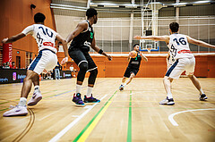 Basketball, Basketball Zweite Liga 2024/25, Grunddurchgang 4.Runde, Vienna Timberwolves, UDW Alligators, Petar Cosic (3)