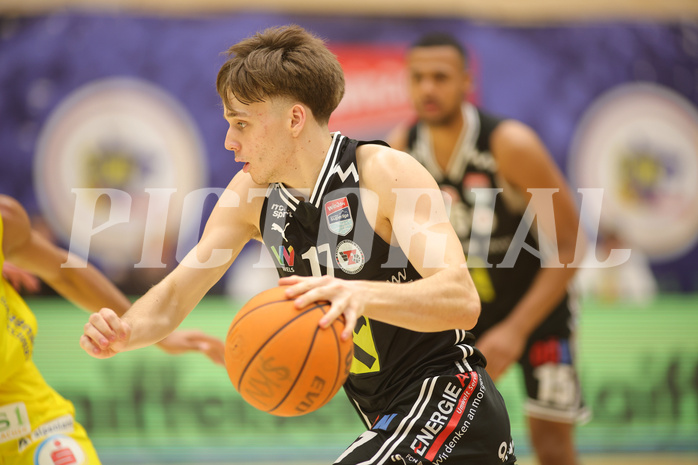 Basketball Superliga 2023/24, 2.Plazierungsrunde SKN St. Pölten vs. Flyers Wels


