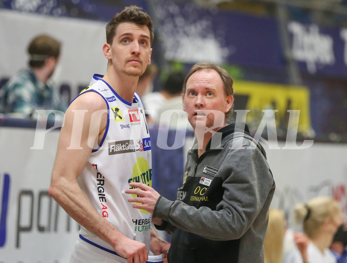 Basketball Superliga 2021/22, 4.Plazierungsrunde Gmunden Swans vs. Kapfenberg Bulls


