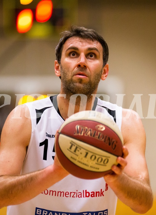 Basketball 2.Bundesliga: BK Mattersburg Rocks - Spielerportrait Bild zeigt: Ramiz Suljanovic (15)