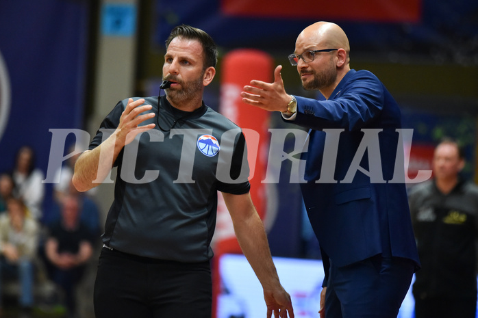 Basketball Superliga 2021/22, Viertelfinale Spiel 2, Flyers Wels vs Swans Gmunden