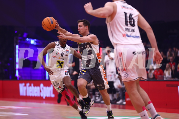 19.01.2025, Graz, Raiffeisen Sportpark, Basketball Austria Cup 2025, Final Four, Finale, Flyer Wels vs. Klosterneuburg Dukes, 19.01.2025, Graz, Raiffeisen Sportpark, Basketball Austria Cup 2025, Final Four, Finale, Flyer Wels vs. Klosterneuburg Dukes,
