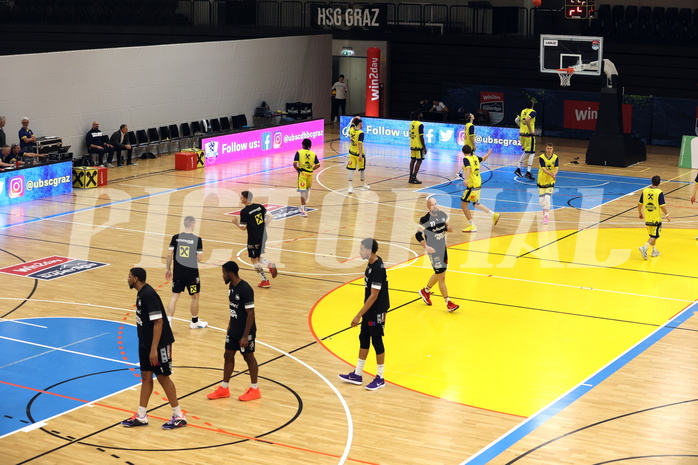 01.11.2022, Graz, Raiffeisen Sportpark Graz, Basketball Austria Cup 2022/23, UBSC Raiffeisen Graz vs. Flyers Wels