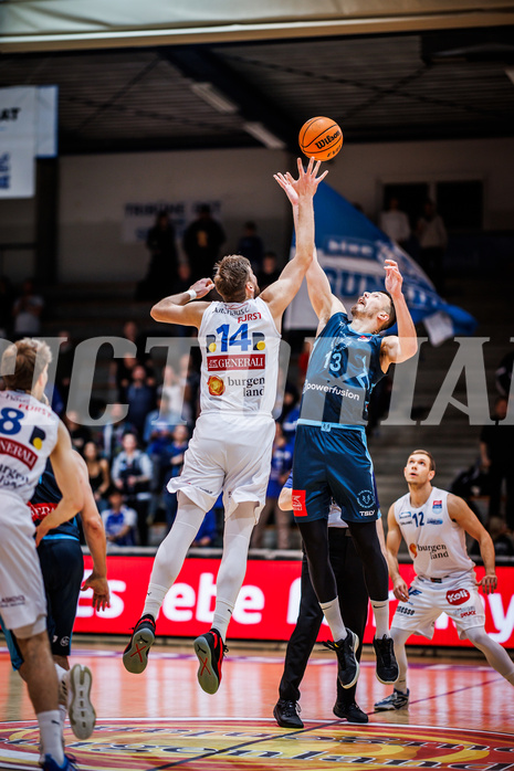 Basketball, Win2Day Superliga 2023/24, Grunddurchgang 12.Runde, Oberwart Gunners, Vienna Timberwolves, Daniel Köppel (14), Ziga Fifolt (13)