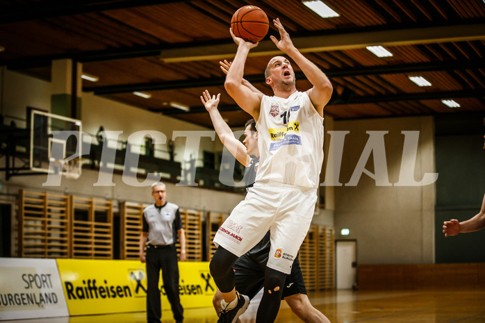 Basketball, Basketball Zweite Liga, Grunddurchgang 9.Runde, Mattersburg Rocks, Mistelbach Mustangs, Corey HALLETT (13)