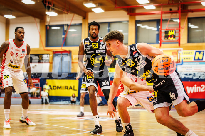Basketball, win2day Basketball Superliga 2024/25, Grunddurchgang 9.Runde, Traiskirchen Lions, Gmunden Swans, Jakob Lohr (12)