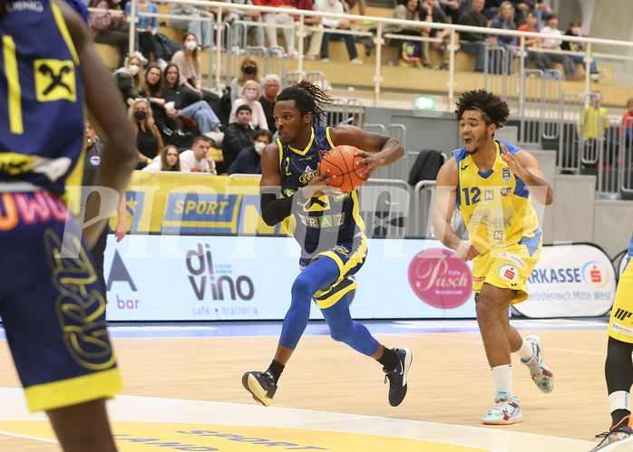 Basketball Superliga 2021/22, 7.Plazierungsrunde SKN St.Pölten vs. UBSC Graz


