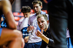 Basketball, Win2Day Superliga 2023/24, Grunddurchgang 8.Runde, BC Vienna, Vienna Timberwolves, Justin Schlünken (Head Coach)