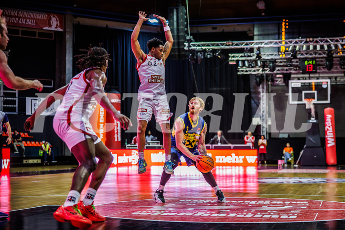 Basketball, Win2Day Superliga 2024/25, Grunddurchgang 2.Runde, BC Vienna, UBSC Graz, Cooper Robb (3)