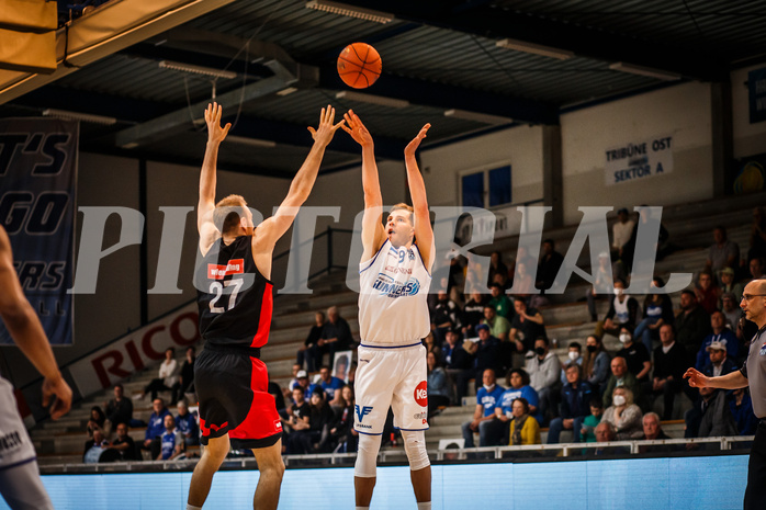 Basketball, bet-at-home Basketball Superliga 2021/22, Platzierungsrunde Spiel 10, Oberwart Gunners, BC GGMT Vienna, Edi Patekar (9)