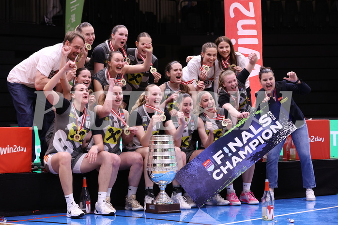 17.04.2025, Graz, Raiffeisen Sportpark, Basketball Damen Superliga 2024/25, Finale Spiel 3, UBI Graz vs. Klosterneuburg Duchess, 17.04.2025, Graz, Raiffeisen Sportpark, Basketball Damen Superliga 2024/25, Finale Spiel 3, UBI Graz vs. Klosterneuburg Duchess,