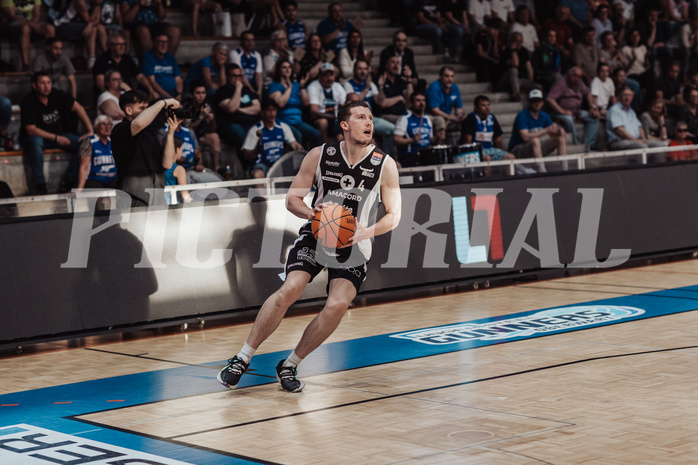 Basketball, Basketball Superliga 2023/24 , Qualifikationsrunde 10, Oberwart Gunners, Kapfenberg Bulls, Noah Baumann (4)