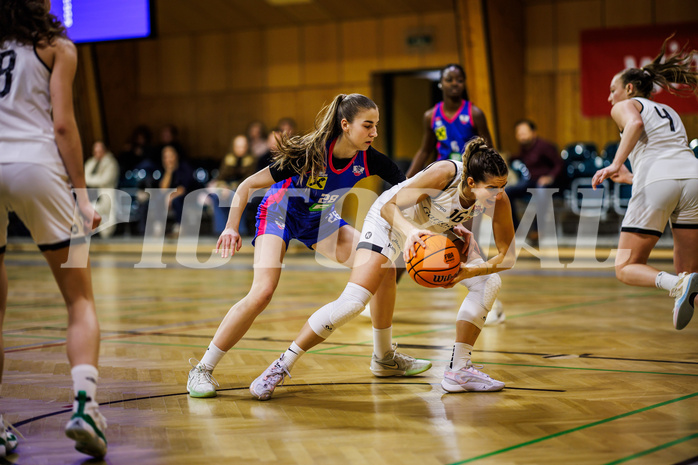 Basketball, Win2Day Basketball Damen Superliga 2024/25, Grunddurchgang 9.Runde, Basket Flames, UBSC-DBBC Graz, Christina Köppel (28), Clara Kronfuß (16)