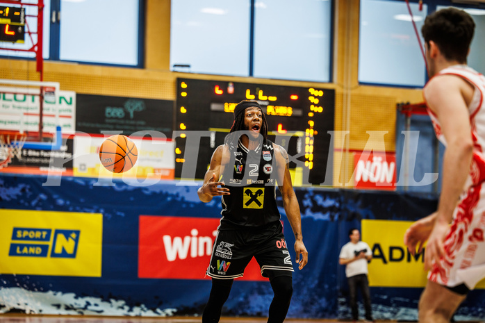 Basketball, win2day Basketball Superliga 2024/25, 8. Platzierungsrunde, Traiskirchen Lions, Flyers Wels, Damion Rosser (2)