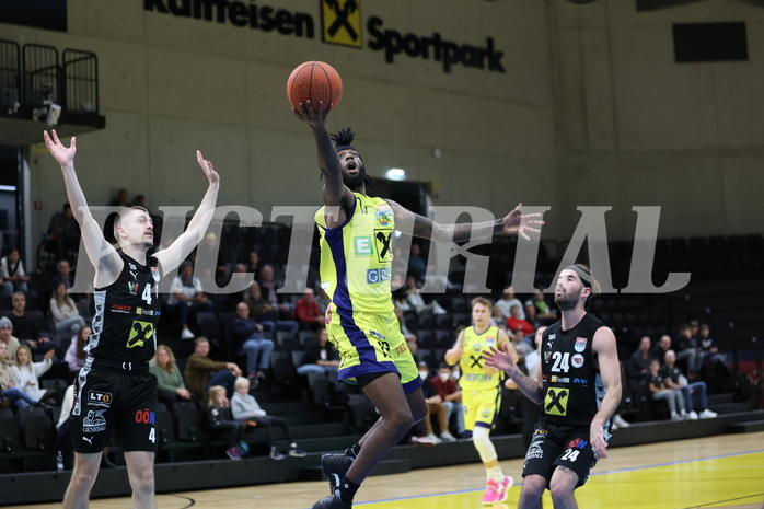 01.11.2022, Graz, Raiffeisen Sportpark Graz, Basketball Austria Cup 2022/23, UBSC Raiffeisen Graz vs. Flyers Wels