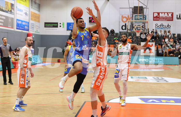 Basketball Superliga 2022/23, 1.Plazierungsrunde Klosterneuburg Dukes vs. SKN St.Pölten


