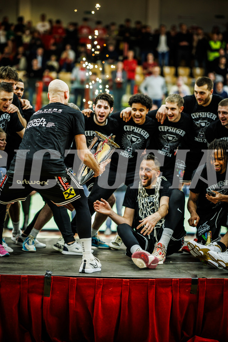 Basketball, Basketball Austria CUP 2023/24, Finale, Traiskirchen Lions, Flyers Wels, 