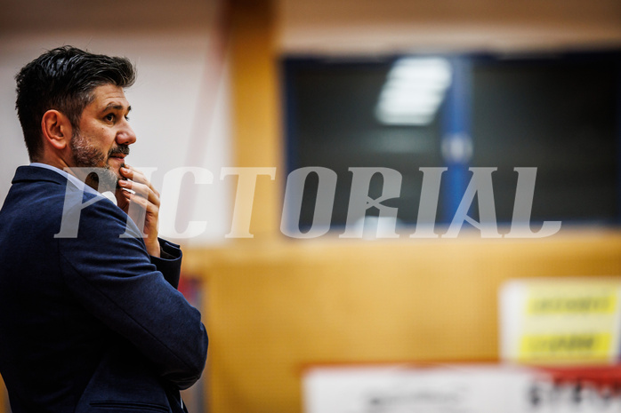 Basketball, win2day Basketball Superliga 2024/25, Grunddurchgang 12.Runde, Traiskirchen Lions, Klosterneuburg Dukes, Damir Zeleznik (Head Coach)