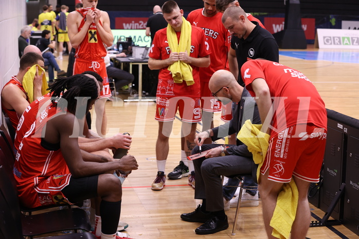 31.10.2024, Graz, Raiffeisen Sportpark Graz, Basketball Superliga 2024/25, Grunddurchgang, Runde 6, UBSC Raiffeisen Graz - Raiffeisen Flyers Wels