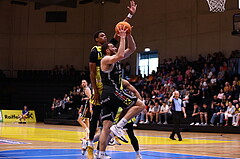 07.04.2024, Graz, Raiffeisen Sportpark Graz, Basketball Superliga 2023/24, Platzierungsrunde, Runde 9, UBSC Raiffeisen Graz - Raiffeisen Flyers Wels 