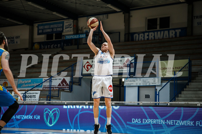 Basketball, bet-at-home Basketball Superliga 2020/21, Platzierungsrunde, 8. Runde, Oberwart Gunners, SKN St. Pölten, Sebastian Käferle (7)