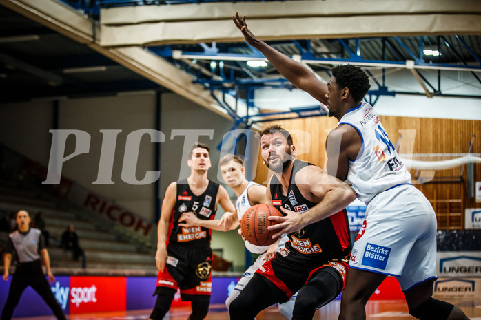 Basketball, bet-at-home Basketball Superliga 2021/22, Platzierungsrunde Spiel 10, Oberwart Gunners, BC GGMT Vienna, Jozo Rados (3)