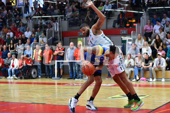 Win2Day Basketball Superliga 2022/23, Playoff,Viertelfinale Spiel 1, Flyers Wels vs SKN St. Pölten