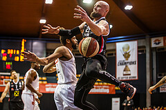Basketball, bet-at-home Basketball Superliga 2020/21, Grunddurchgang 17.Runde, BC Vienna, Flyers Wels, Christian Von Fintel (27)