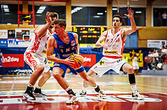 Basketball, Win2Day Superliga 2024/25, Grunddurchgang 4.Runde, Traiskirchen Lions, St. Pölten, Moritz Lanegger-Rest (8), Roman Jagsch (9), Benedikt Güttl (7)