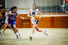 Basketball, Win2Day Basketball Damen Superliga 2023/24, Grunddurchgang 4.Runde, Vienna Timberwolves, UBSC-DBBC Graz, Simona Kuzma (4), Lilian Schwarzenecker (12)