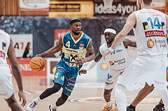 Basketball, Basketball Austria Cup 2023/24, Viertelfinale, Oberwart Gunners, UBSC Graz, Jeremy Smith (4), Munis Tutu (10)